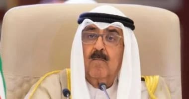 أمير الكويت يصل إلي الجمهورية الفرنسية .