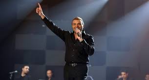 النجم رامي صبري يُشعل أجواء الإمارات بحفل فني مساء اليوم