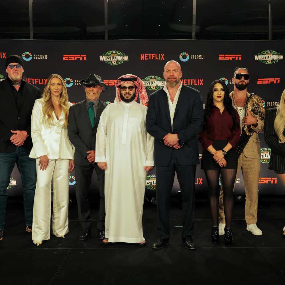 موسم الرياض يرسخ ريادته كعاصمة للرياضات القتالية عالميًا بين نزال القرن واستضافة WrestleMania 43