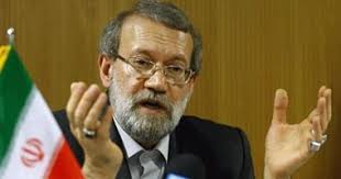 إيران تتوعد بالرد بعد اغتيال علي لاريجاني في غارة جوية استهدفت طهران