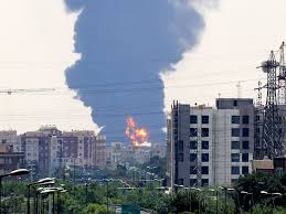 سقوط انفجارات عنيفة في طهران وتصاعد المواجهات العسكرية بين إيران والولايات المتحدة وإسرائيل