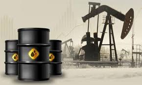 ارتفاع أسعار النفط عالميًا وسط توترات جيوسياسية وتوقعات بزيادة الطلب