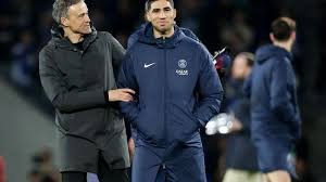 حكيمي يشيد بإنريكي: نجاح باريس جاء لأن الفريق أهم من أي لاعب