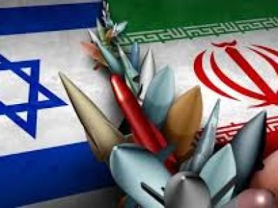 تحركات دبلوماسية مكثفة بين الولايات المتحدة وإيران لاحتواء التصعيد