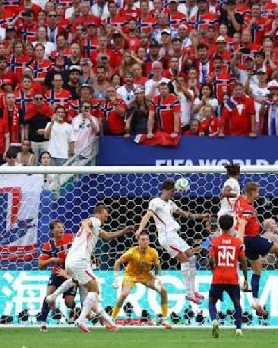 إنجلترا تعبر النرويج إلى نصف نهائي كأس العالم بعد ملحمة في الوقت الإضافي