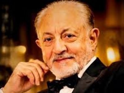 وفاة الفنان المصري عبد العزيز مخيون بعد وعكة صحية عن عمر ناهز 83 عاماً