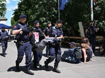محكمة نمساوية تقضي بسجن مسؤول أمني سابق في نظام الأسد بتهم التعذيب