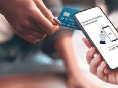 توسع عالمي في استخدام المدفوعات الرقمية وتراجع الاعتماد على النقد التقليدي